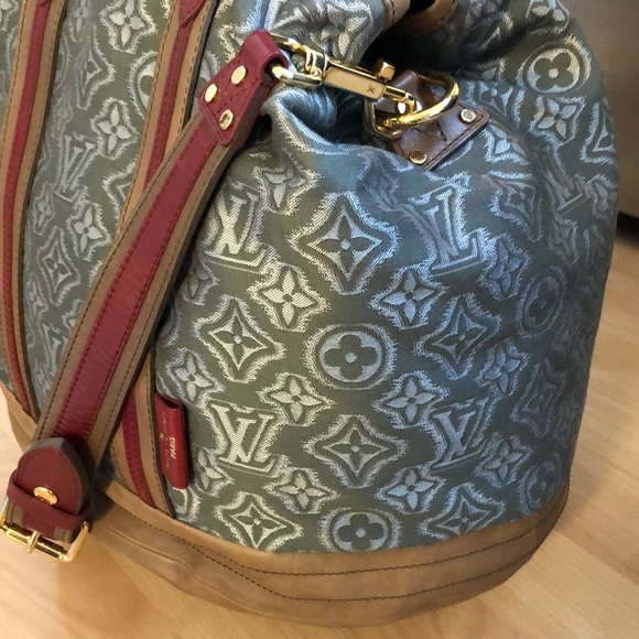 RARE. 🌺🌺 LIMITED  🌺🌺 Louis Vuitton Runway AVIATOR - Picture 16 of 16